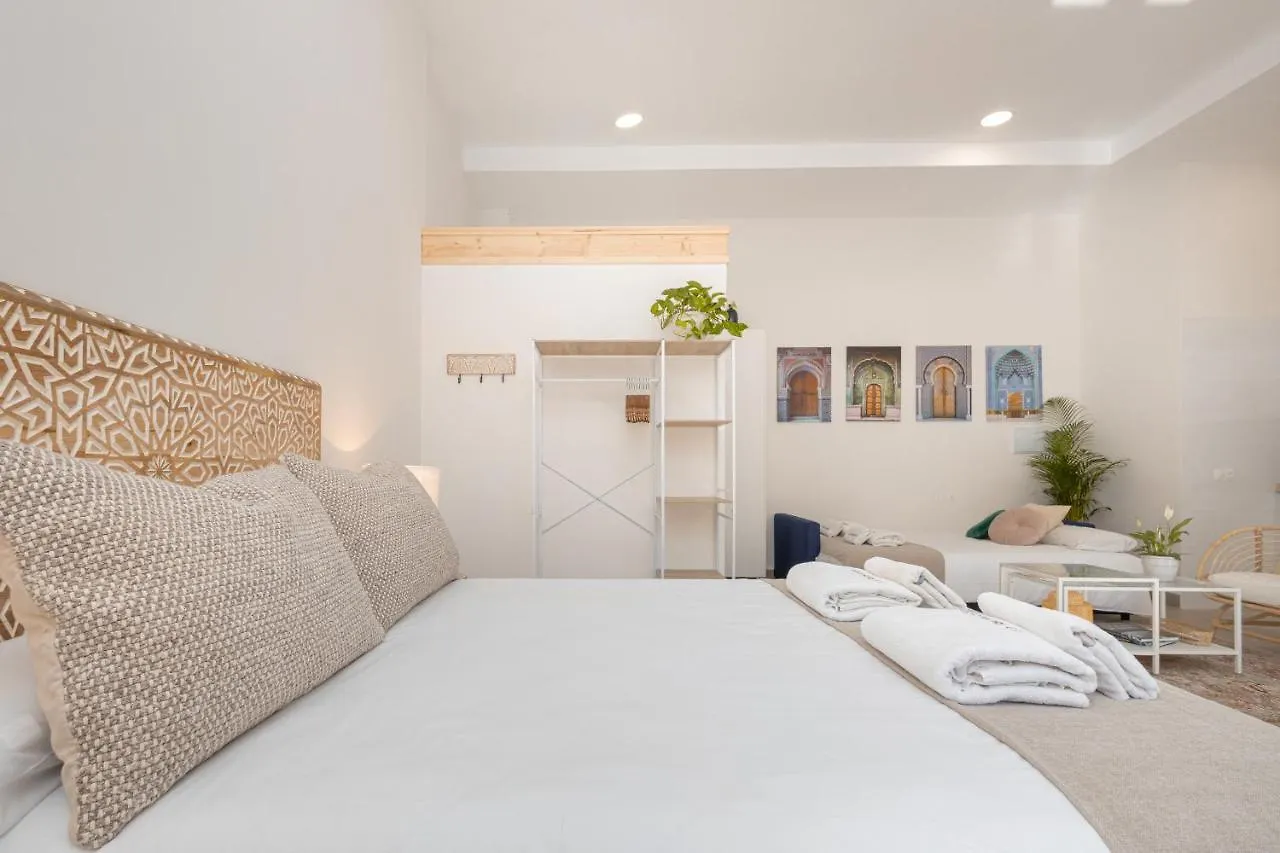 C50 Stylish Loft Close To The Sea contacts